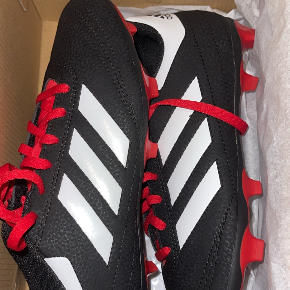 BRAND NEW soccer cleats